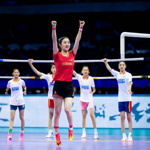 十五运会体操青年组 柯沁沁摘女子全能金牌